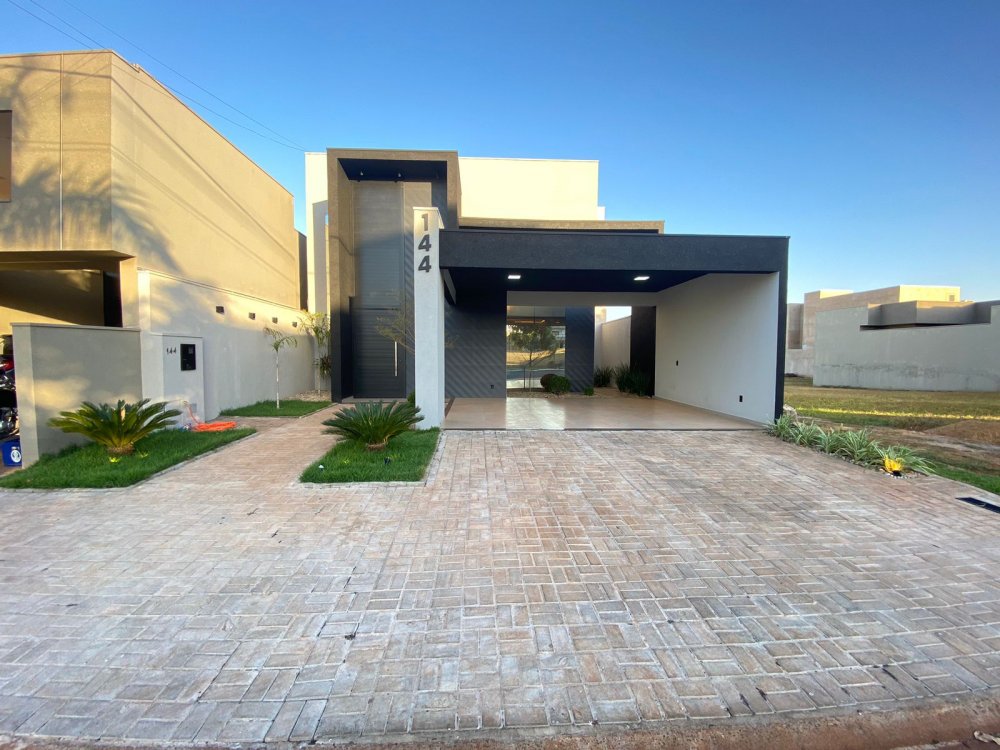 Casa Alto Padrão - Venda - Condomínio Flamboyant - Iturama - MG