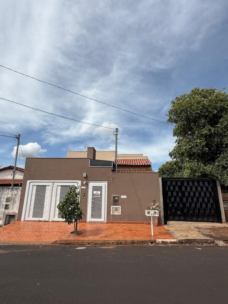 Casa - Venda - Centro - Iturama - MG