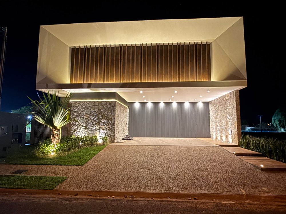 Casa Alto Padro - Venda - Condomnio Flamboyant - Iturama - MG
