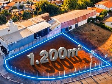 Terreno comercial a venda